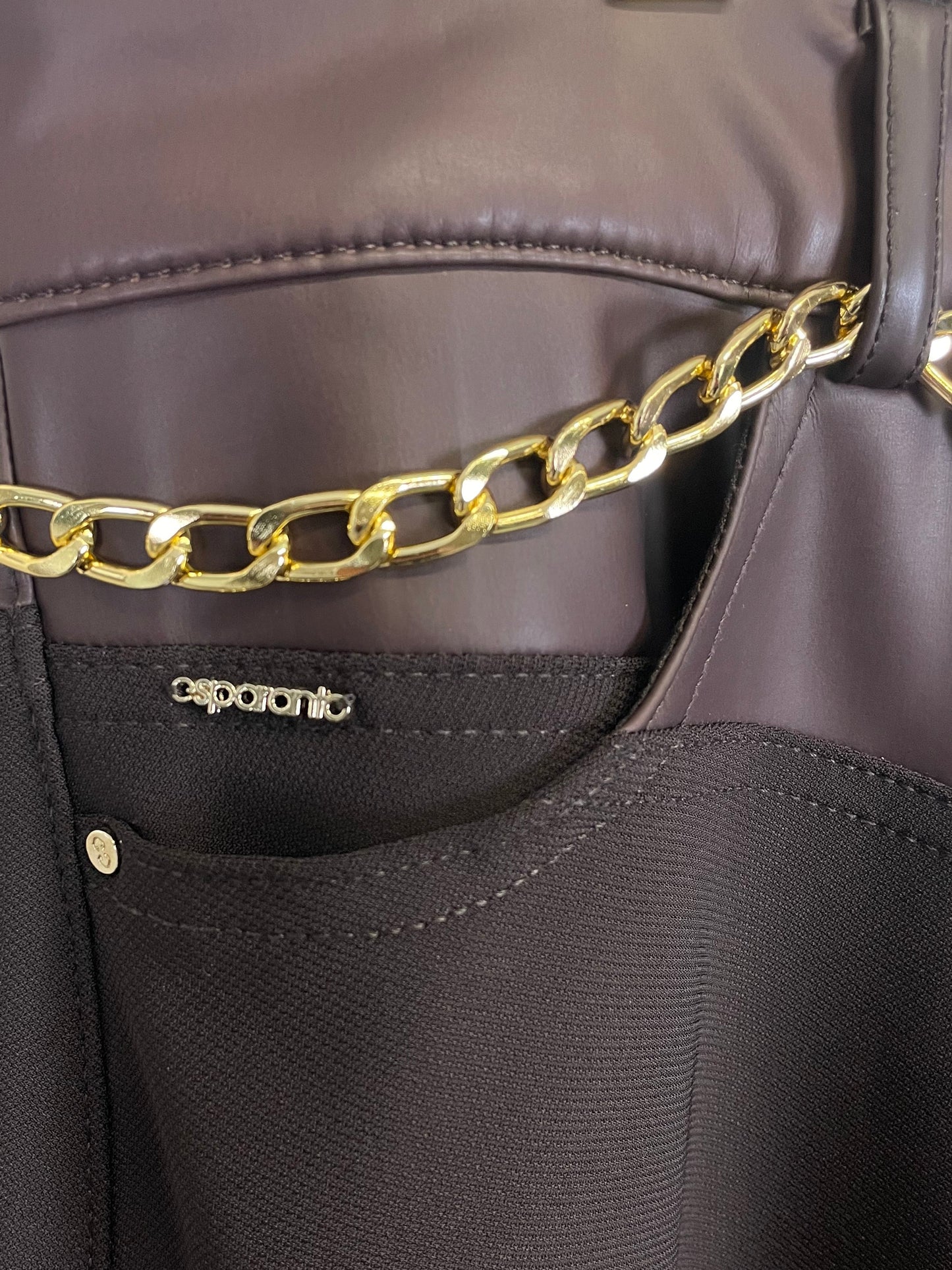 Moderne Stoffhose
